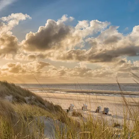 Huus Jan Holiday home